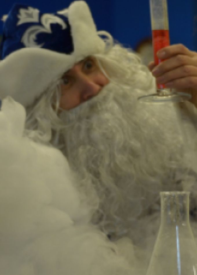 Научная ёлка. Дед Мороз и остановленное время